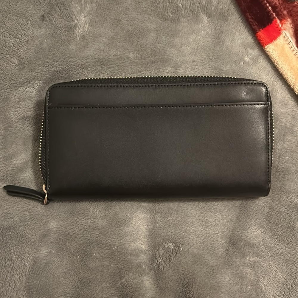 Large Kate Spade Wallet - Picture 3 of 3